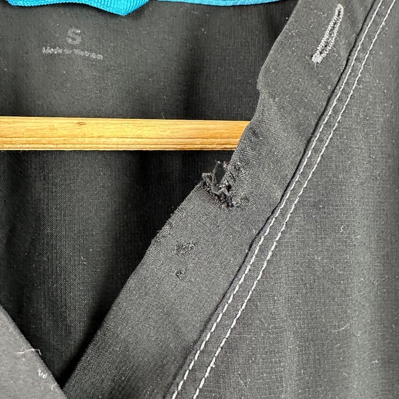 Lot of 4 Carhartt Force Scrub Shirt Women‎ Small Pockets Short Sleeve Black Worn - Picture 4 of 13